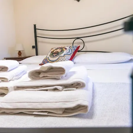 Corallo House Vakantiehuis Aci Trezza